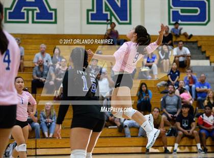 Thumbnail 1 in Mater Dei Catholic @ Eastlake photogallery.