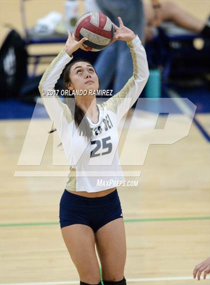 Thumbnail 1 in Mater Dei Catholic @ Eastlake photogallery.