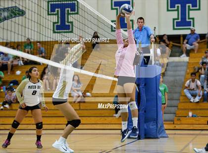 Thumbnail 3 in Mater Dei Catholic @ Eastlake photogallery.