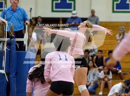 Thumbnail 3 in Mater Dei Catholic @ Eastlake photogallery.