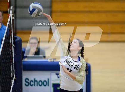 Thumbnail 3 in Mater Dei Catholic @ Eastlake photogallery.