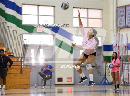 Thumbnail 2 in Mater Dei Catholic @ Eastlake photogallery.