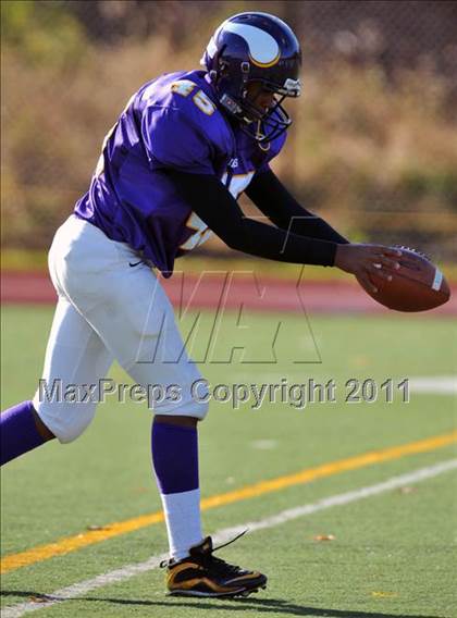 Thumbnail 3 in Darien @ Westhill photogallery.