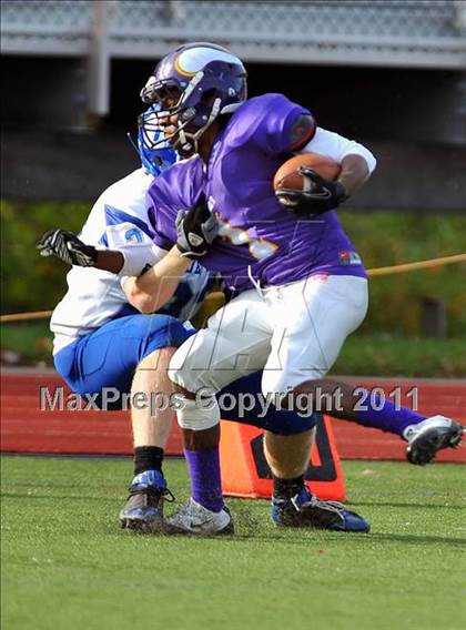 Thumbnail 3 in Darien @ Westhill photogallery.