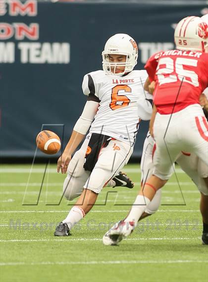 Thumbnail 2 in Katy vs. La Porte (UIL 5A Division 2 Regional Playoff) photogallery.