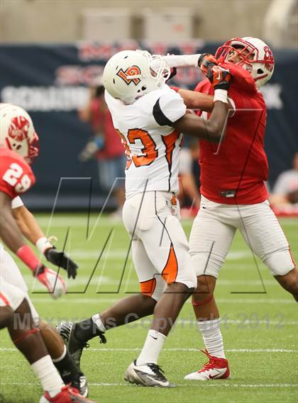 Thumbnail 1 in Katy vs. La Porte (UIL 5A Division 2 Regional Playoff) photogallery.