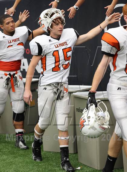 Thumbnail 1 in Katy vs. La Porte (UIL 5A Division 2 Regional Playoff) photogallery.