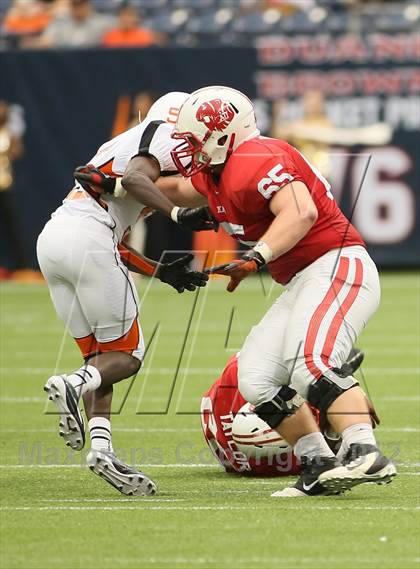 Thumbnail 3 in Katy vs. La Porte (UIL 5A Division 2 Regional Playoff) photogallery.