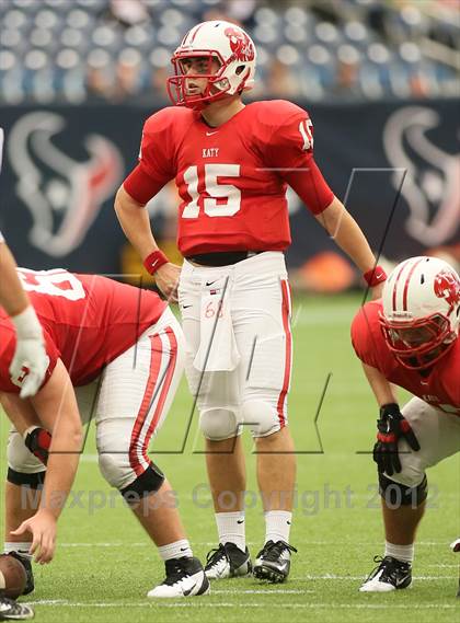 Thumbnail 3 in Katy vs. La Porte (UIL 5A Division 2 Regional Playoff) photogallery.