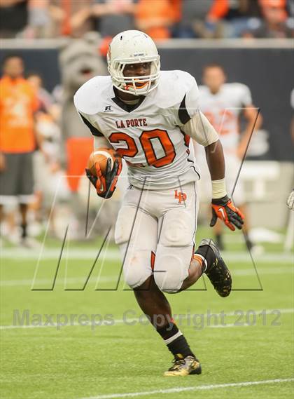 Thumbnail 2 in Katy vs. La Porte (UIL 5A Division 2 Regional Playoff) photogallery.