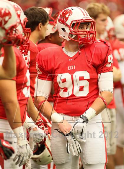 Thumbnail 1 in Katy vs. La Porte (UIL 5A Division 2 Regional Playoff) photogallery.