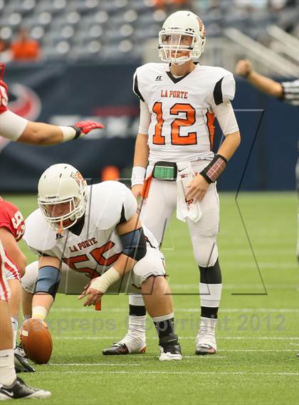 Thumbnail 2 in Katy vs. La Porte (UIL 5A Division 2 Regional Playoff) photogallery.