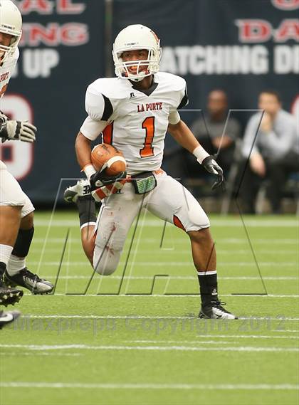 Thumbnail 3 in Katy vs. La Porte (UIL 5A Division 2 Regional Playoff) photogallery.