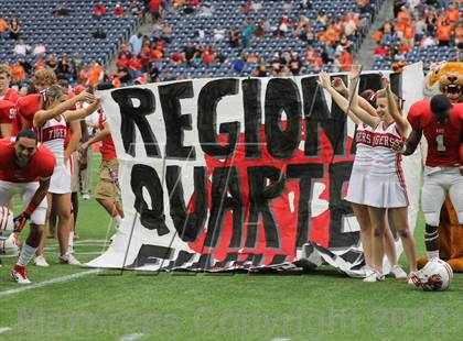 Thumbnail 3 in Katy vs. La Porte (UIL 5A Division 2 Regional Playoff) photogallery.