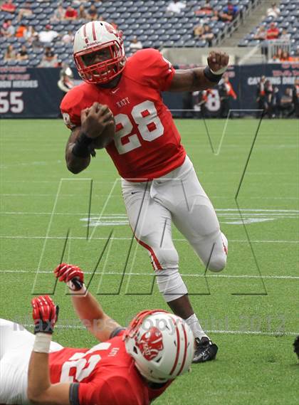 Thumbnail 2 in Katy vs. La Porte (UIL 5A Division 2 Regional Playoff) photogallery.