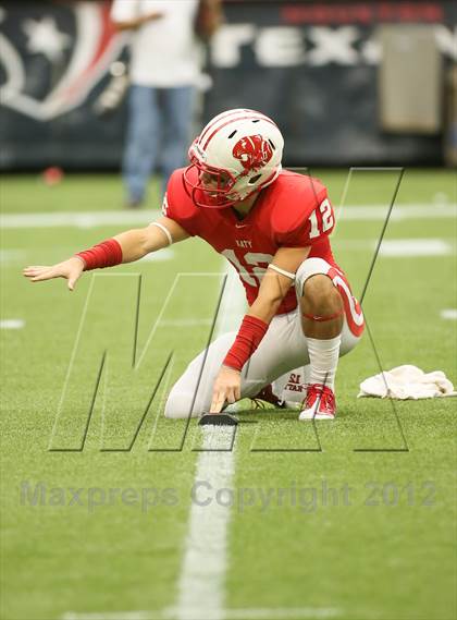 Thumbnail 3 in Katy vs. La Porte (UIL 5A Division 2 Regional Playoff) photogallery.