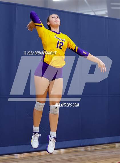 Thumbnail 2 in Central vs. Marvin Ridge photogallery.