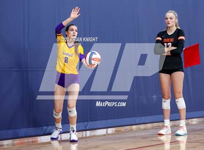 Thumbnail 3 in Central vs. Marvin Ridge photogallery.