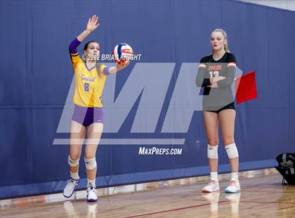 Thumbnail 2 in Central vs. Marvin Ridge photogallery.