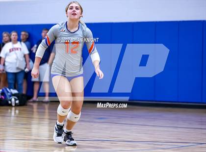 Thumbnail 3 in Central vs. Marvin Ridge photogallery.