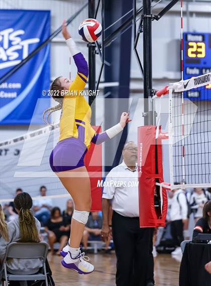 Thumbnail 1 in Central vs. Marvin Ridge photogallery.