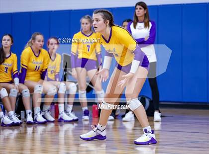 Thumbnail 1 in Central vs. Marvin Ridge photogallery.