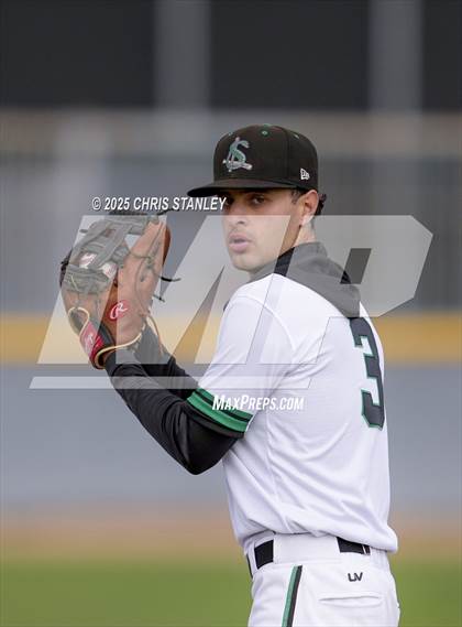 Thumbnail 1 in Perry vs. San Luis (Bob Everett Classic) photogallery.