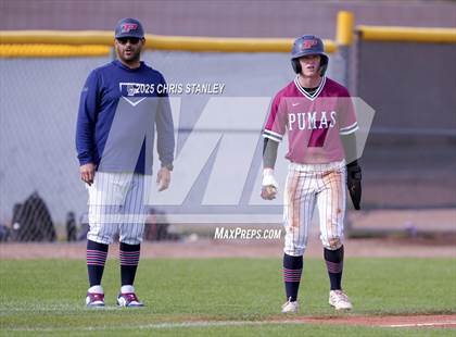 Thumbnail 2 in Perry vs. San Luis (Bob Everett Classic) photogallery.