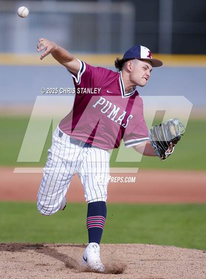 Thumbnail 2 in Perry vs. San Luis (Bob Everett Classic) photogallery.