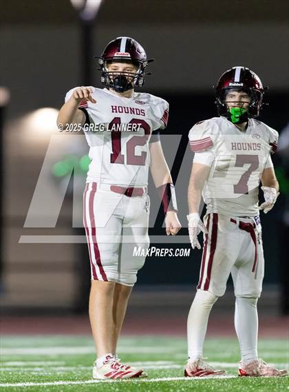 Thumbnail 2 in Healdsburg @ Sonoma Valley (Senior Night) photogallery.