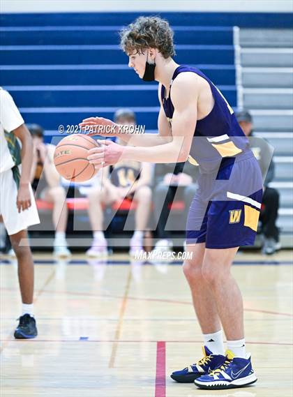 Thumbnail 1 in Wenatchee vs Foss (T-Town Throwdown) photogallery.