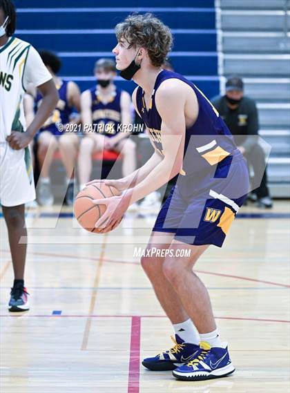 Thumbnail 2 in Wenatchee vs Foss (T-Town Throwdown) photogallery.