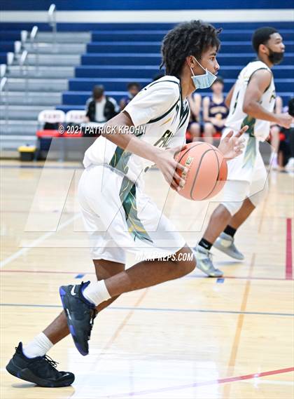Thumbnail 3 in Wenatchee vs Foss (T-Town Throwdown) photogallery.