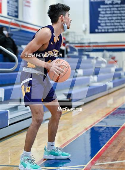 Thumbnail 2 in Wenatchee vs Foss (T-Town Throwdown) photogallery.