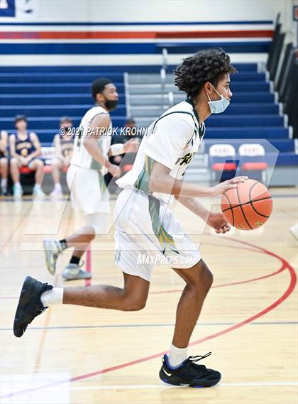 Thumbnail 1 in Wenatchee vs Foss (T-Town Throwdown) photogallery.