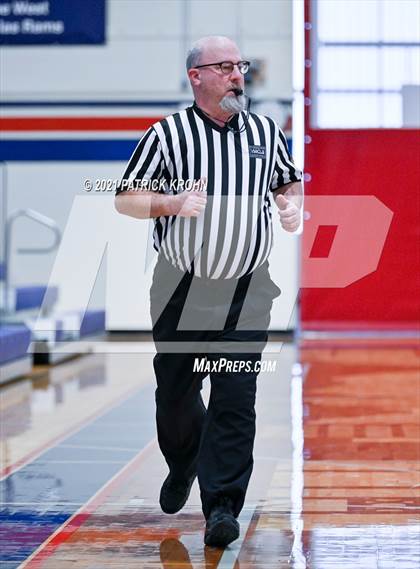 Thumbnail 3 in Wenatchee vs Foss (T-Town Throwdown) photogallery.