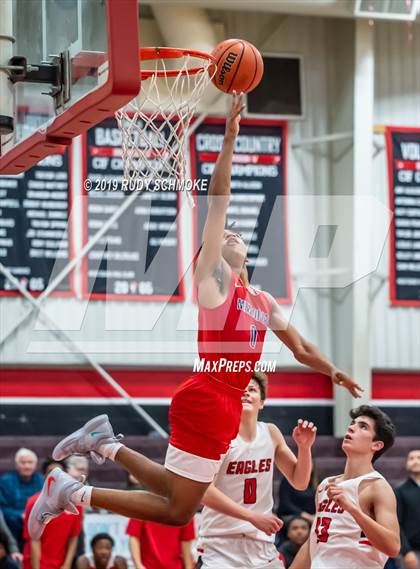 Thumbnail 1 in San Joaquin Memorial vs. Santa Fe Christian (Torrey Pines Holiday Classic) photogallery.