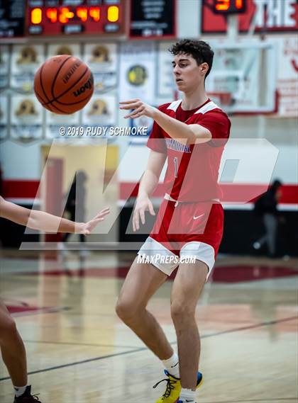 Thumbnail 3 in San Joaquin Memorial vs. Santa Fe Christian (Torrey Pines Holiday Classic) photogallery.