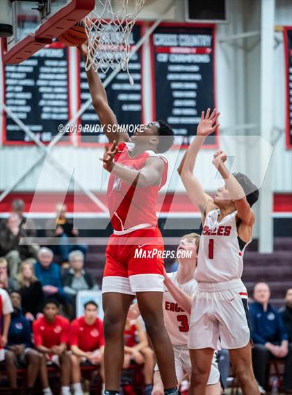 Thumbnail 1 in San Joaquin Memorial vs. Santa Fe Christian (Torrey Pines Holiday Classic) photogallery.