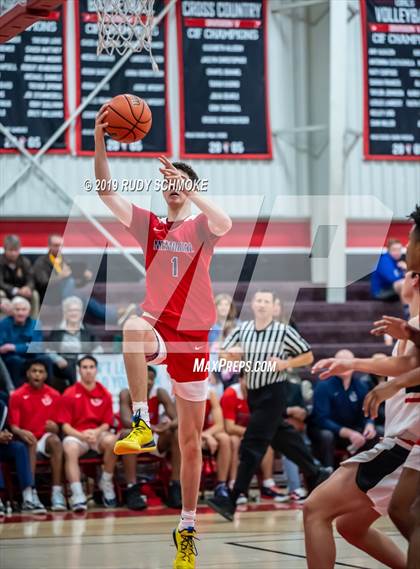 Thumbnail 2 in San Joaquin Memorial vs. Santa Fe Christian (Torrey Pines Holiday Classic) photogallery.