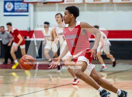 Thumbnail 3 in San Joaquin Memorial vs. Santa Fe Christian (Torrey Pines Holiday Classic) photogallery.