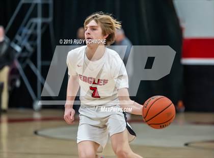 Thumbnail 2 in San Joaquin Memorial vs. Santa Fe Christian (Torrey Pines Holiday Classic) photogallery.