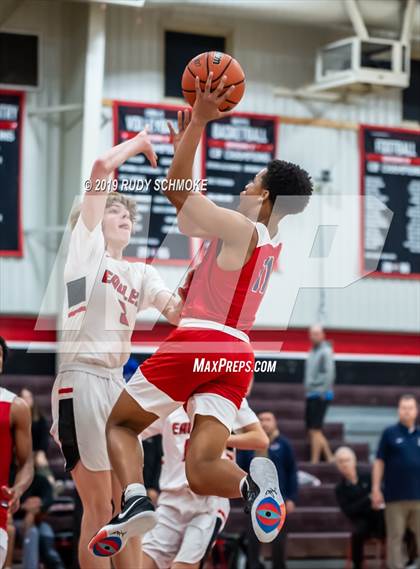 Thumbnail 1 in San Joaquin Memorial vs. Santa Fe Christian (Torrey Pines Holiday Classic) photogallery.