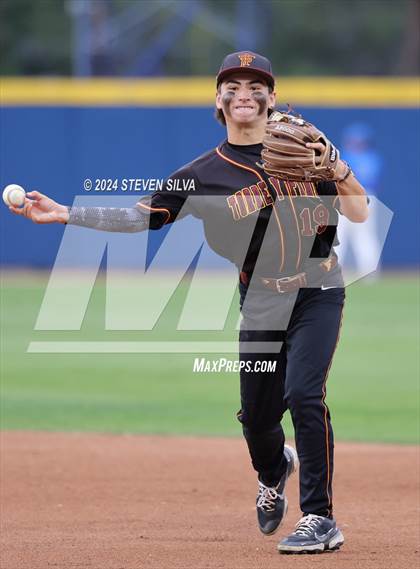 Thumbnail 2 in Rancho Bernardo vs. Torrey Pines (CIF SDS Open Division Final) photogallery.