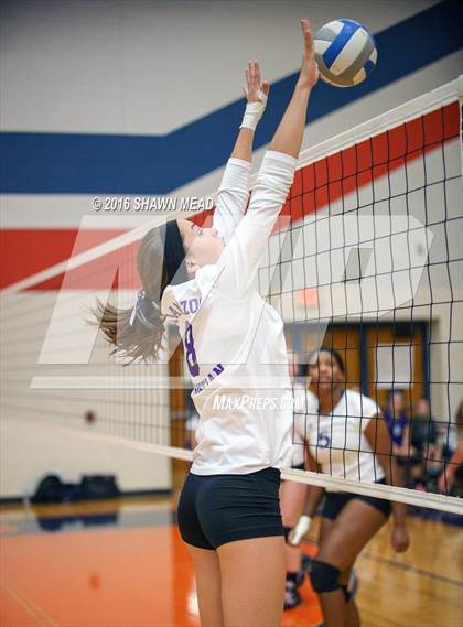 Thumbnail 1 in Coloma vs. Kalamazoo Christian (SAC Tournament) photogallery.
