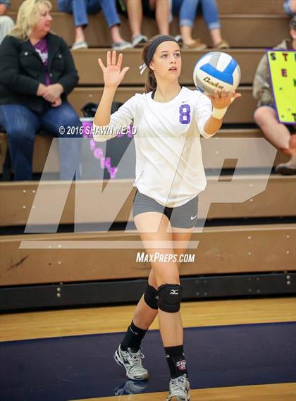 Thumbnail 2 in Coloma vs. Kalamazoo Christian (SAC Tournament) photogallery.