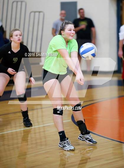 Thumbnail 1 in Coloma vs. Kalamazoo Christian (SAC Tournament) photogallery.