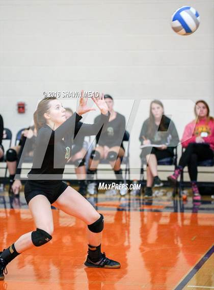 Thumbnail 2 in Coloma vs. Kalamazoo Christian (SAC Tournament) photogallery.