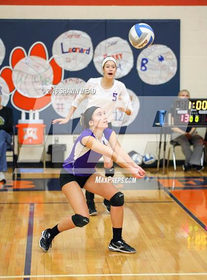 Thumbnail 2 in Coloma vs. Kalamazoo Christian (SAC Tournament) photogallery.