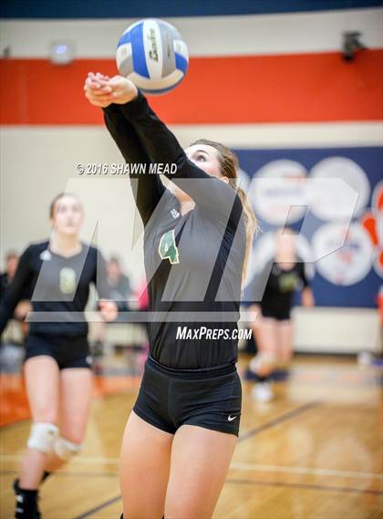 Thumbnail 2 in Coloma vs. Kalamazoo Christian (SAC Tournament) photogallery.